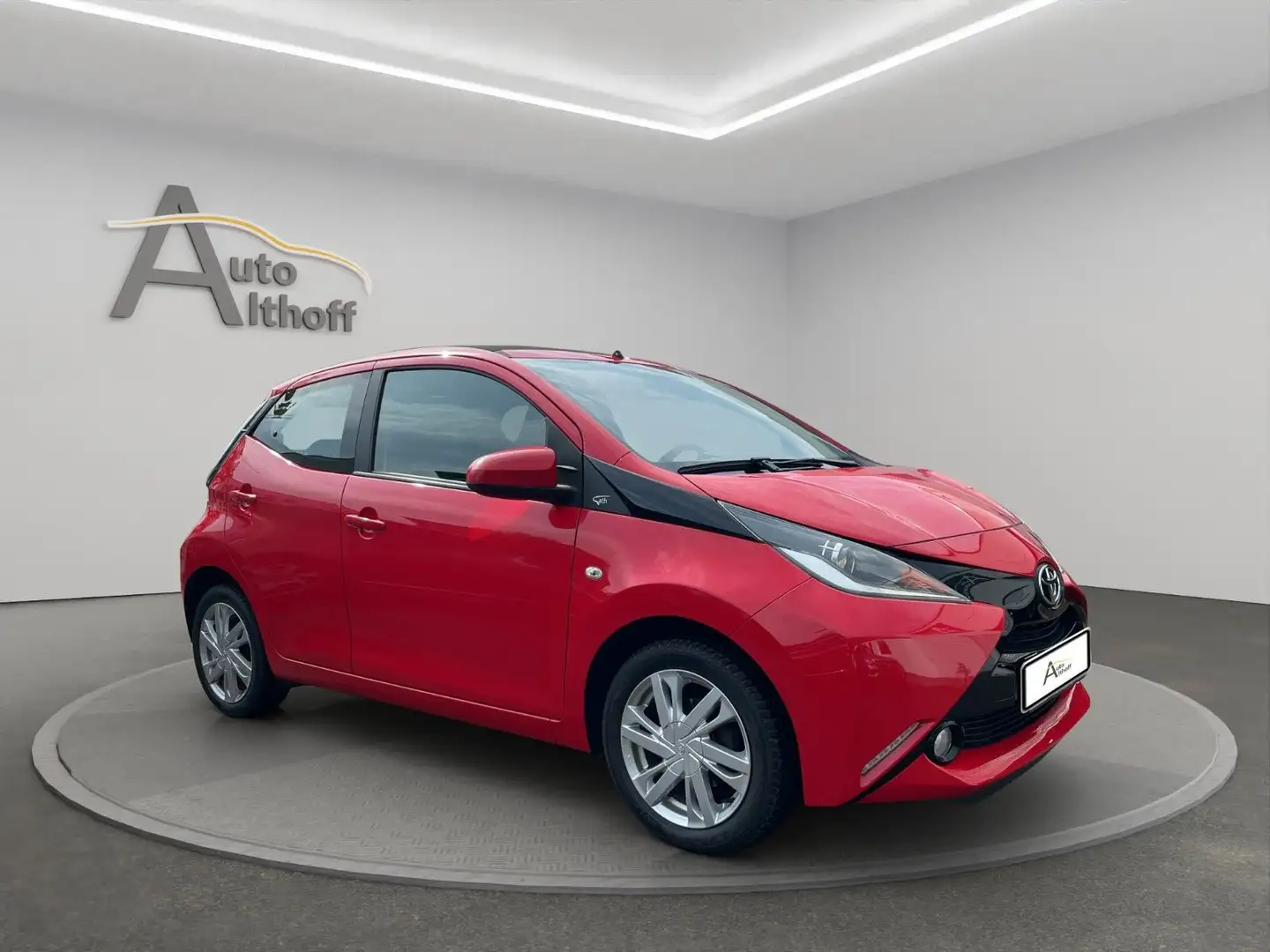 Toyota Aygo x-wave KAM KLIMA BLUET. TEMPO SHZ Rot - 1