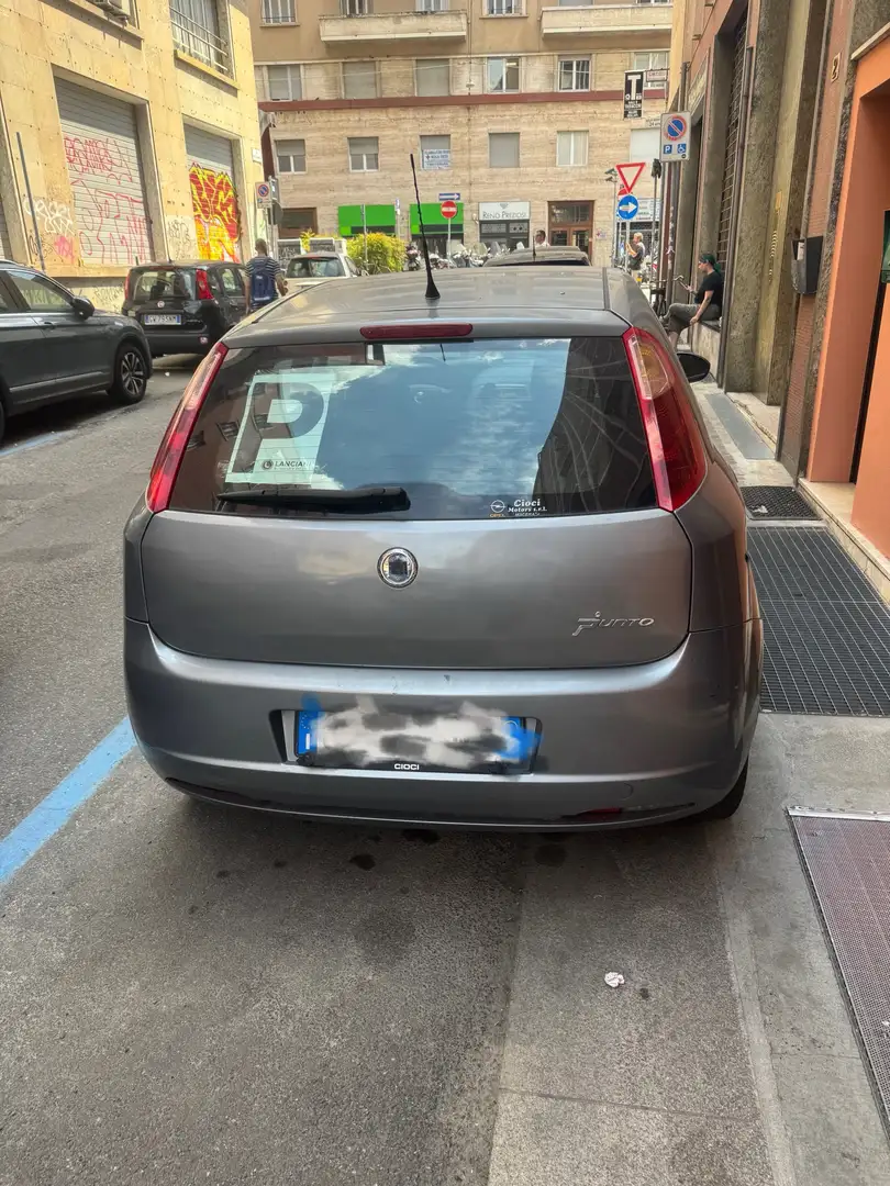 Fiat Grande Punto 5p 1.3 mjt 16v Dynamic 75cv Grigio - 2