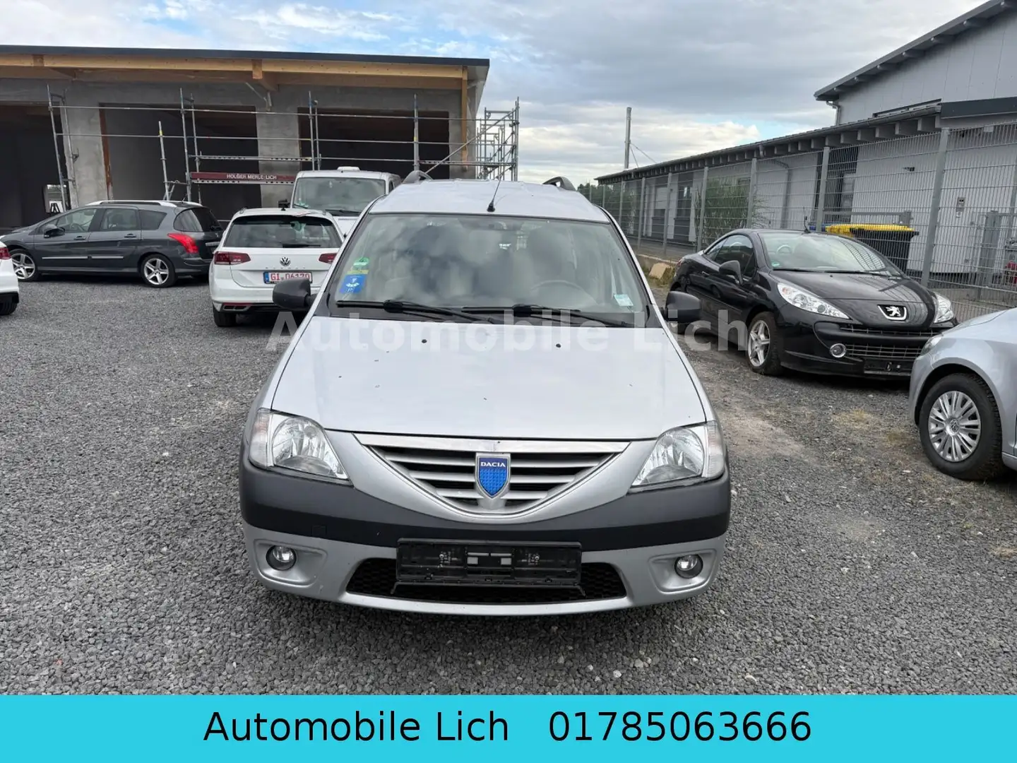 Dacia Logan MCV Kombi Laureate Euro4 Klima 1Hand Silber - 1