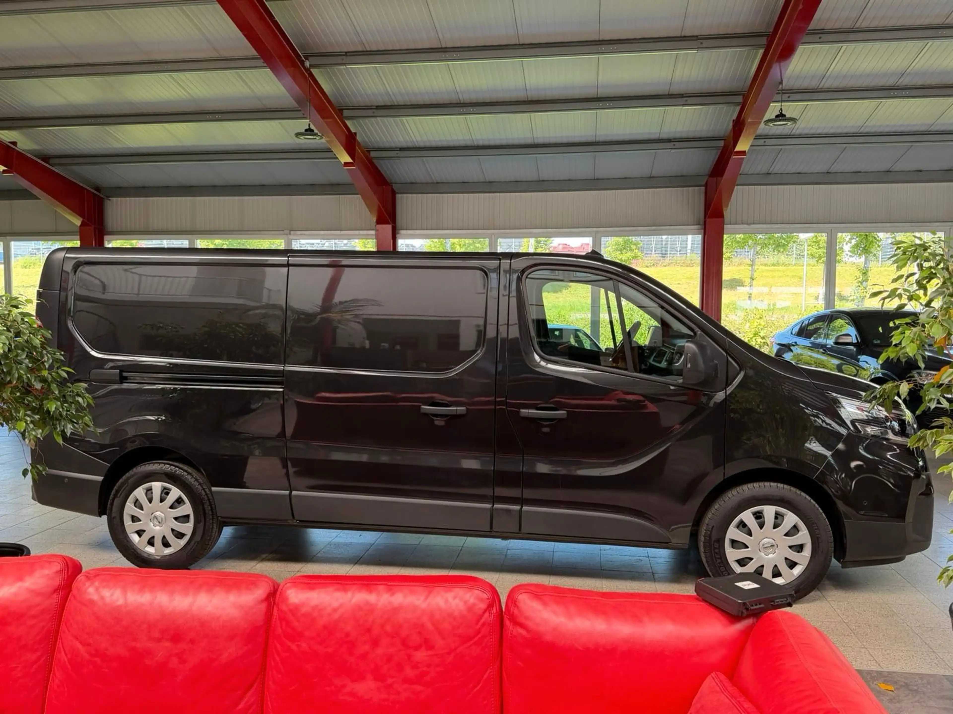 Nissan Primastar Kastenwagen L2H1 3,0t N-Connecta — photo 4