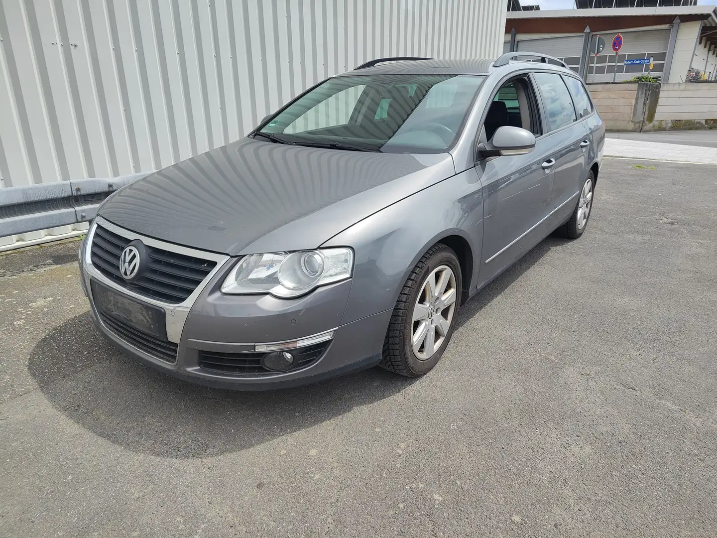 Volkswagen Passat Variant 2.0TDI Sportline ALU 16"+AHK+KLIMAAUTOMATIK Gris - 1