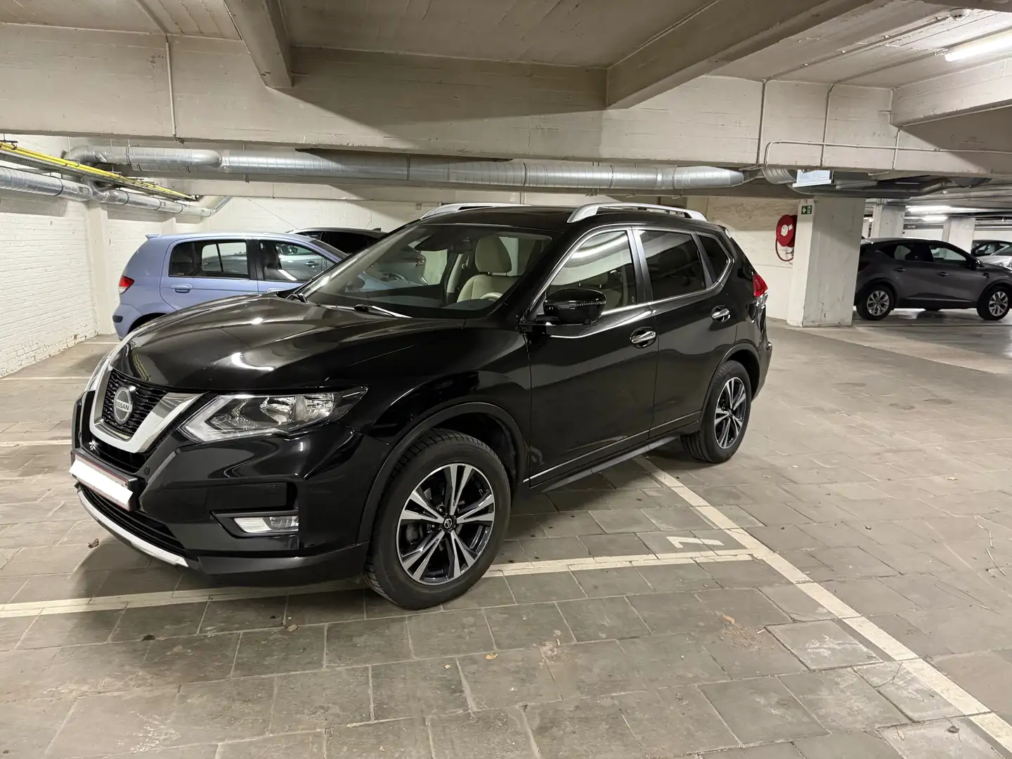 Nissan X-Trail X-Trail 1.3 DIG-T N-Connecta-Open Dak-Leder-1e Eig Noir - 1