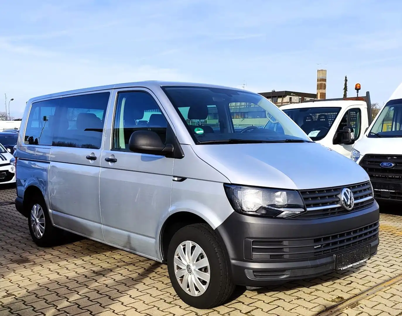 Volkswagen T6 Kombi T6 2.0 TDI BMT Kombi EcoProfi Silber - 2