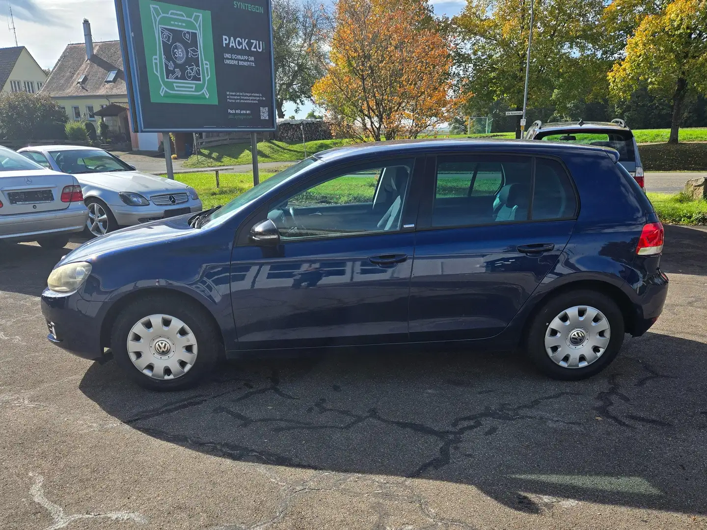 Volkswagen Golf Automatic Blau - 2