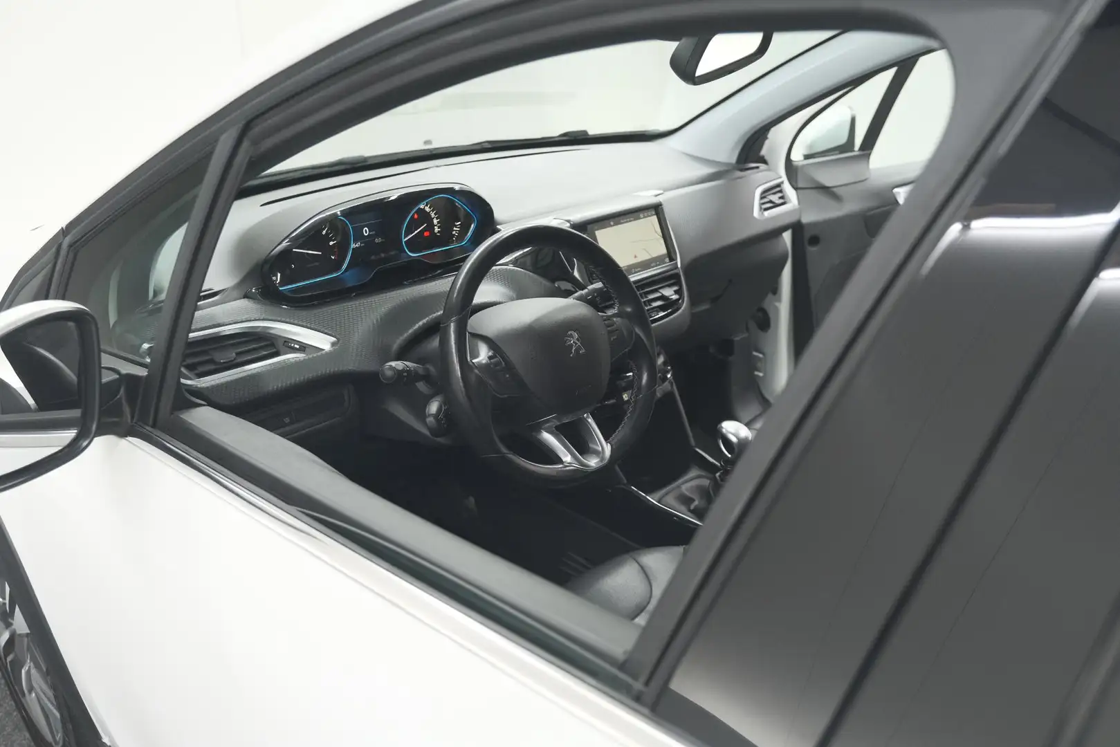 Peugeot 2008 PureTech 130 Allure | Camera | Apple Carplay | Par Wit - 2