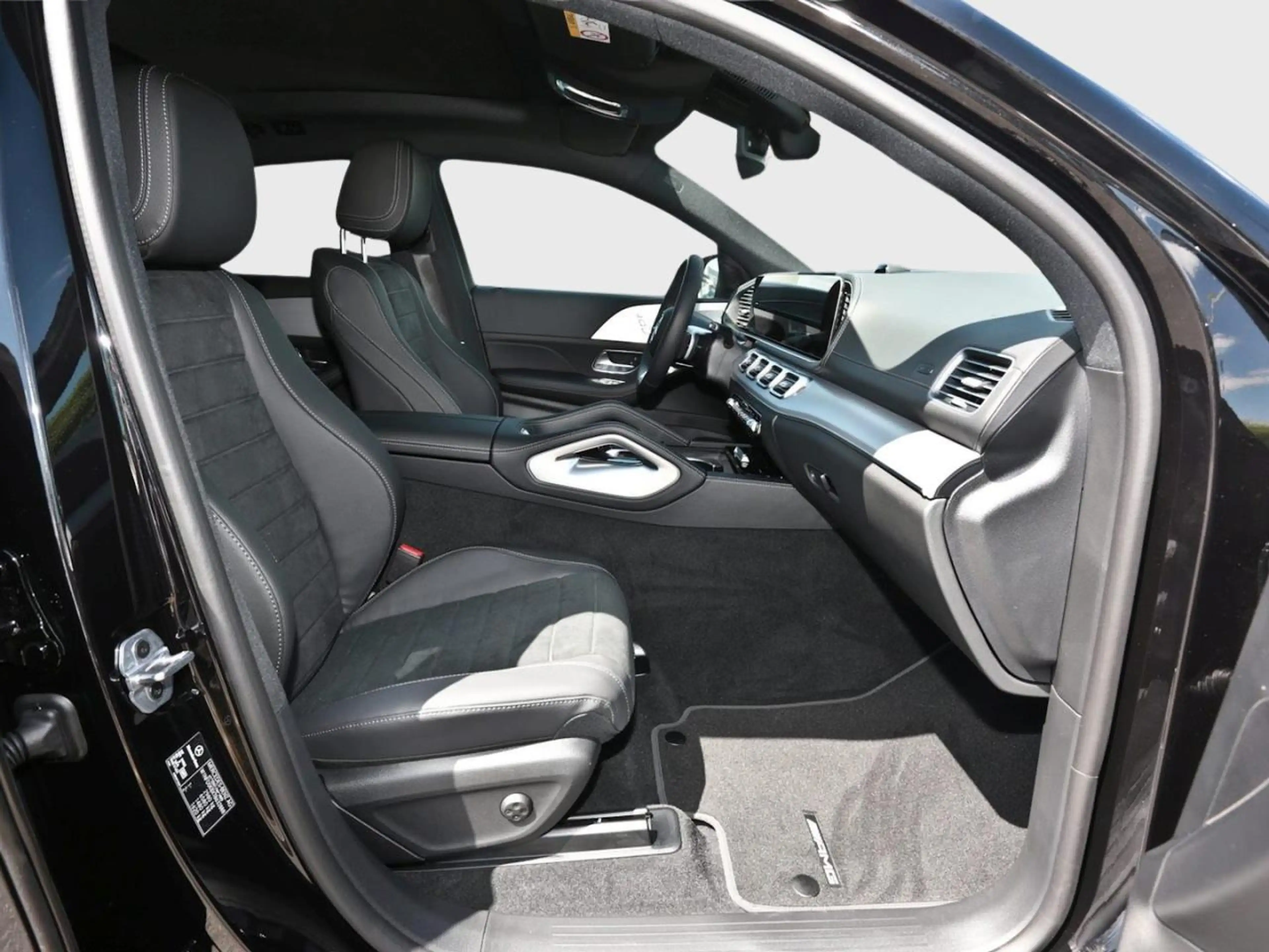 Mercedes-Benz GLE 300 d 4MATIC Coupé AMG Night Panorama — photo 7