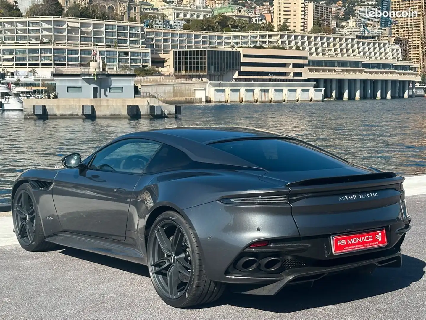 Aston Martin DBS superleggera Gris - 2