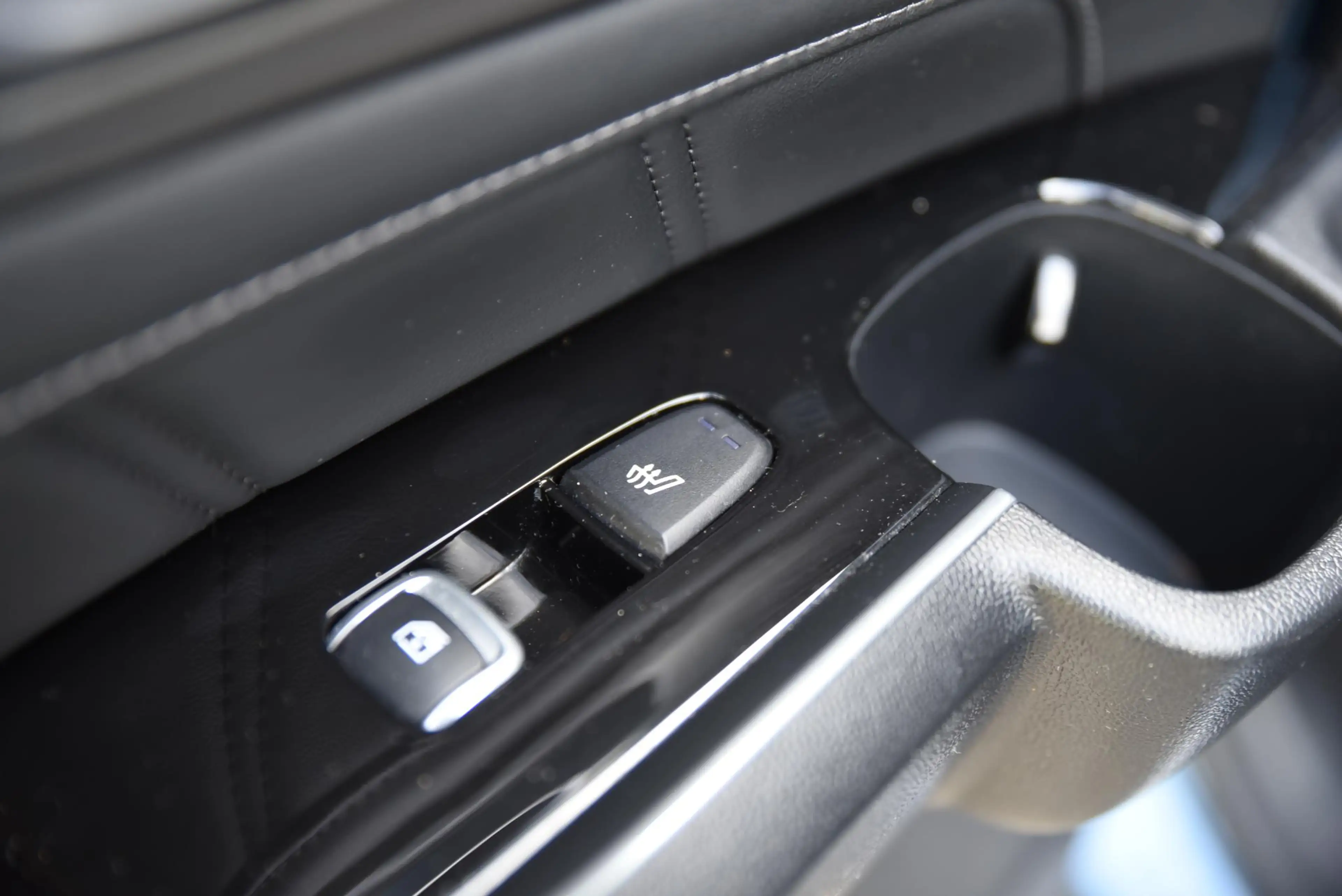 Kia Sorento 1.6 T-GDI Hybrid 2WD DynamicPlusLine 7p. NL Auto - — photo 12