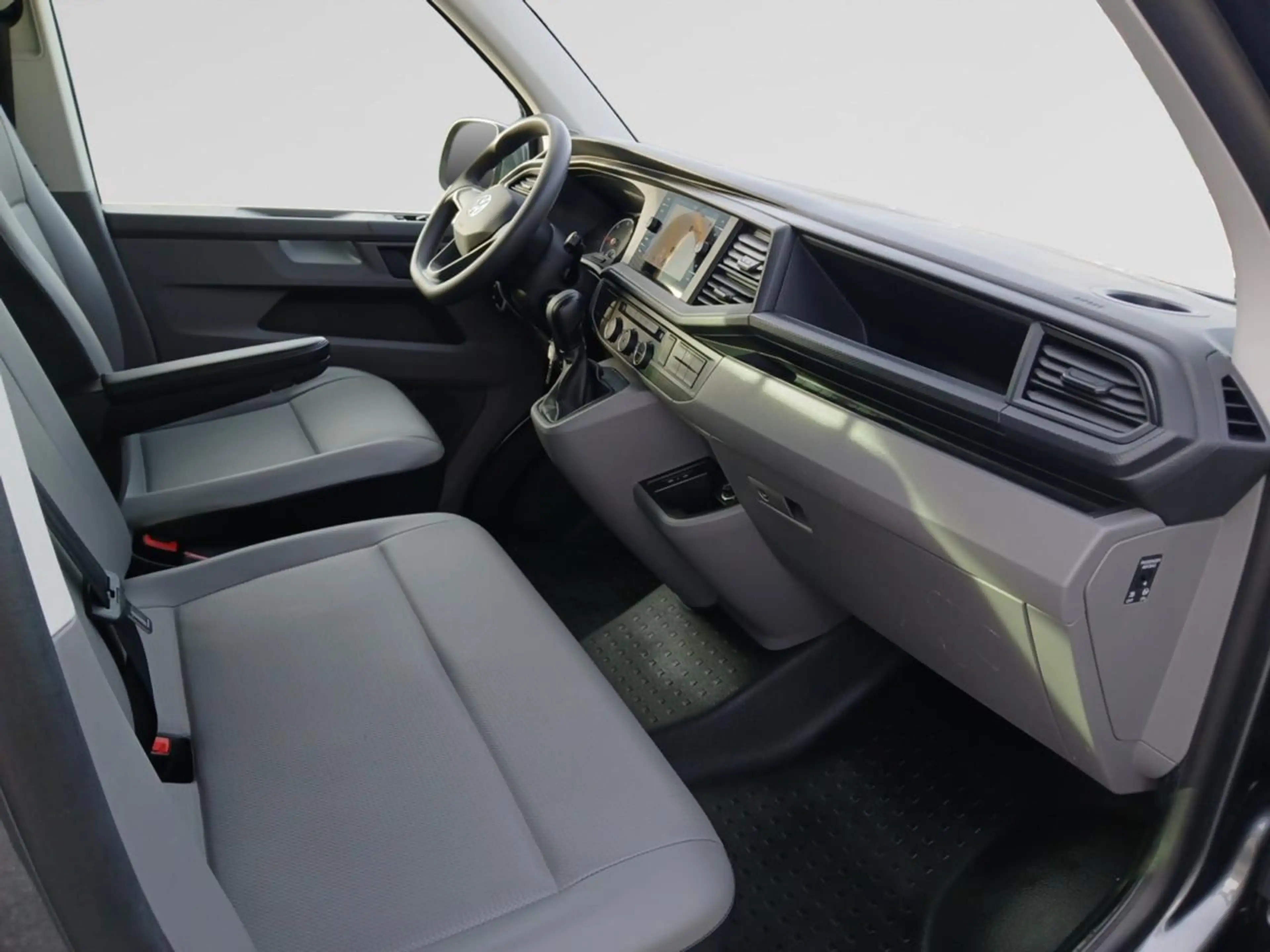 Volkswagen Transporter Transporter T6.1 1200 Caravelle Lwb 2.0 TDi SCR BMT Comfortline 9Pl. DSG (EU6d) — photo 14