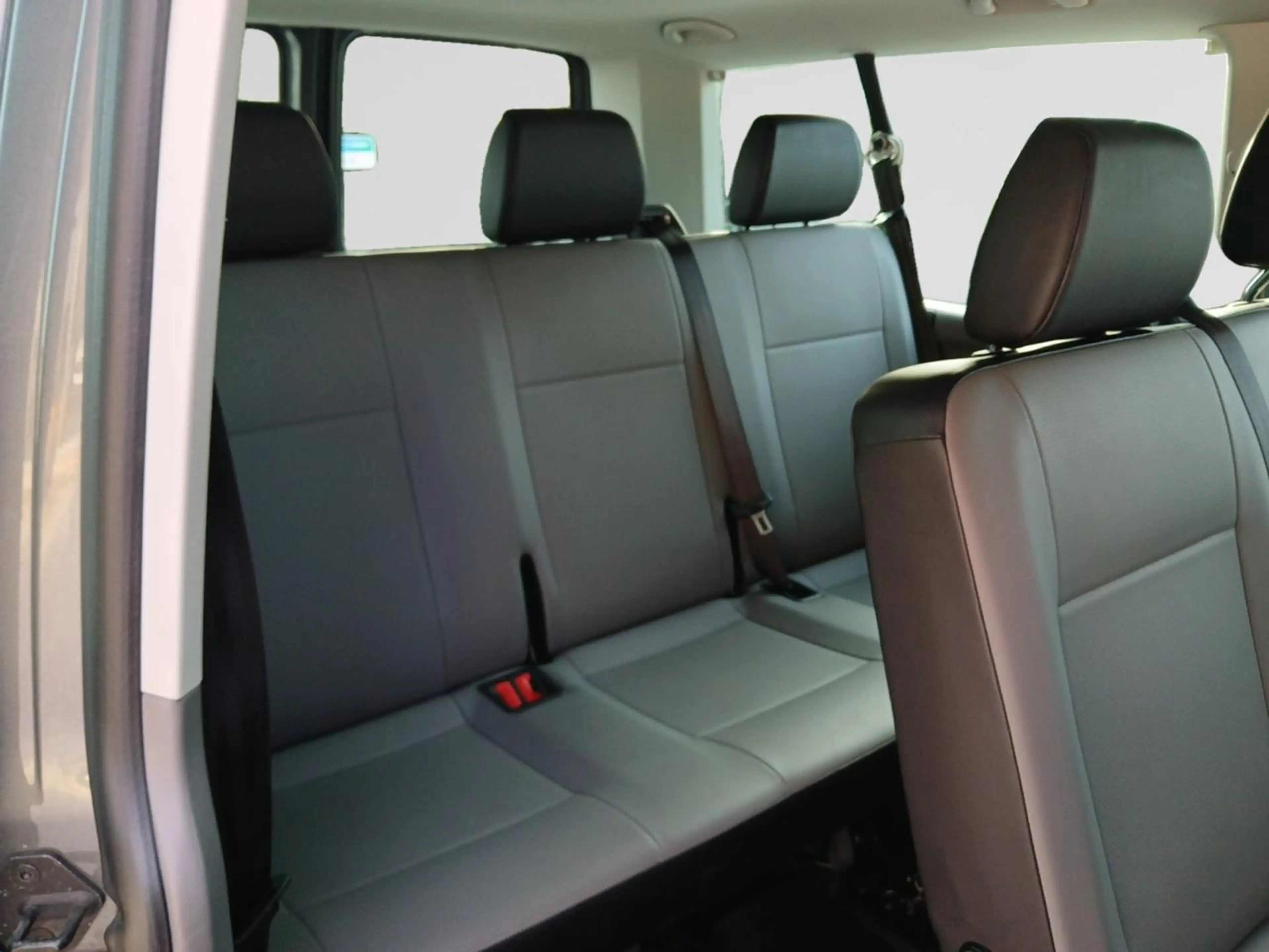 Volkswagen Transporter Transporter T6.1 1200 Caravelle Lwb 2.0 TDi SCR BMT Comfortline 9Pl. DSG (EU6d) — photo 5