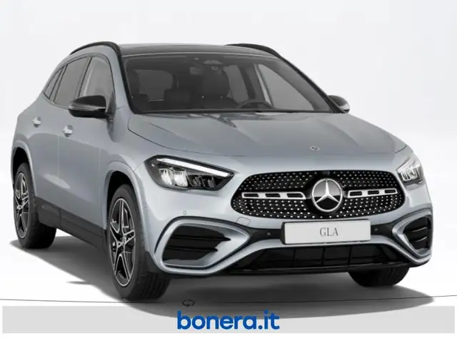 Mercedes-Benz Gla view 2