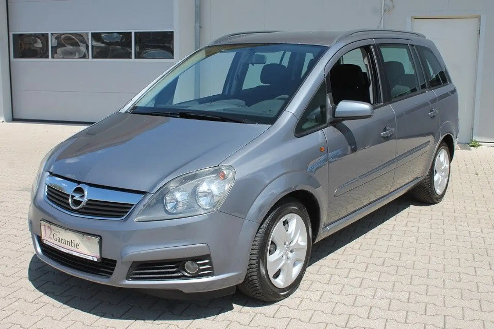 Opel Zafira gute Ausst.,7 Sitze,v. Neuteile,Finanz. Grau - 2