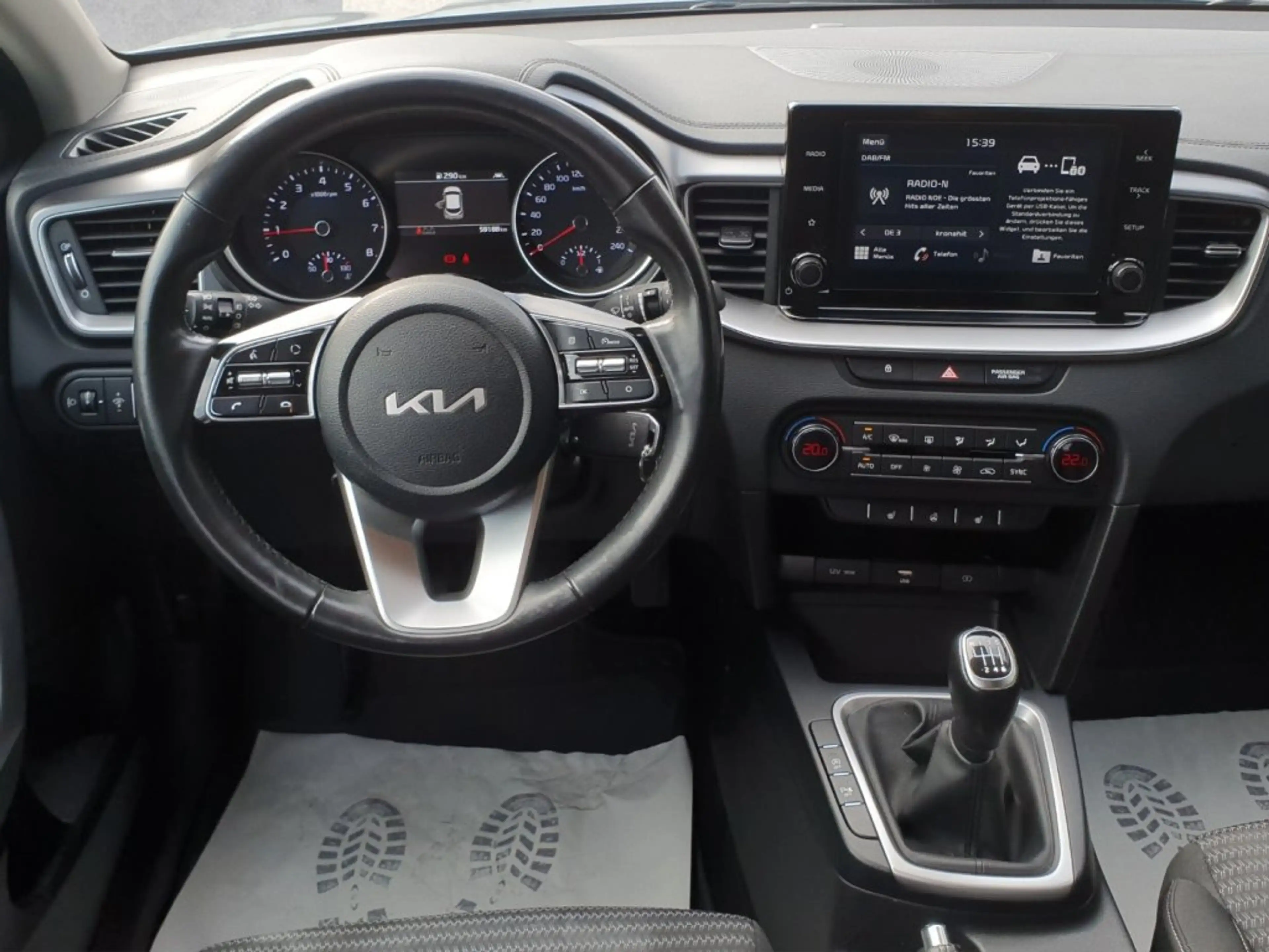 Kia XCeed 1,0 TGDI GPF Silber — photo 11