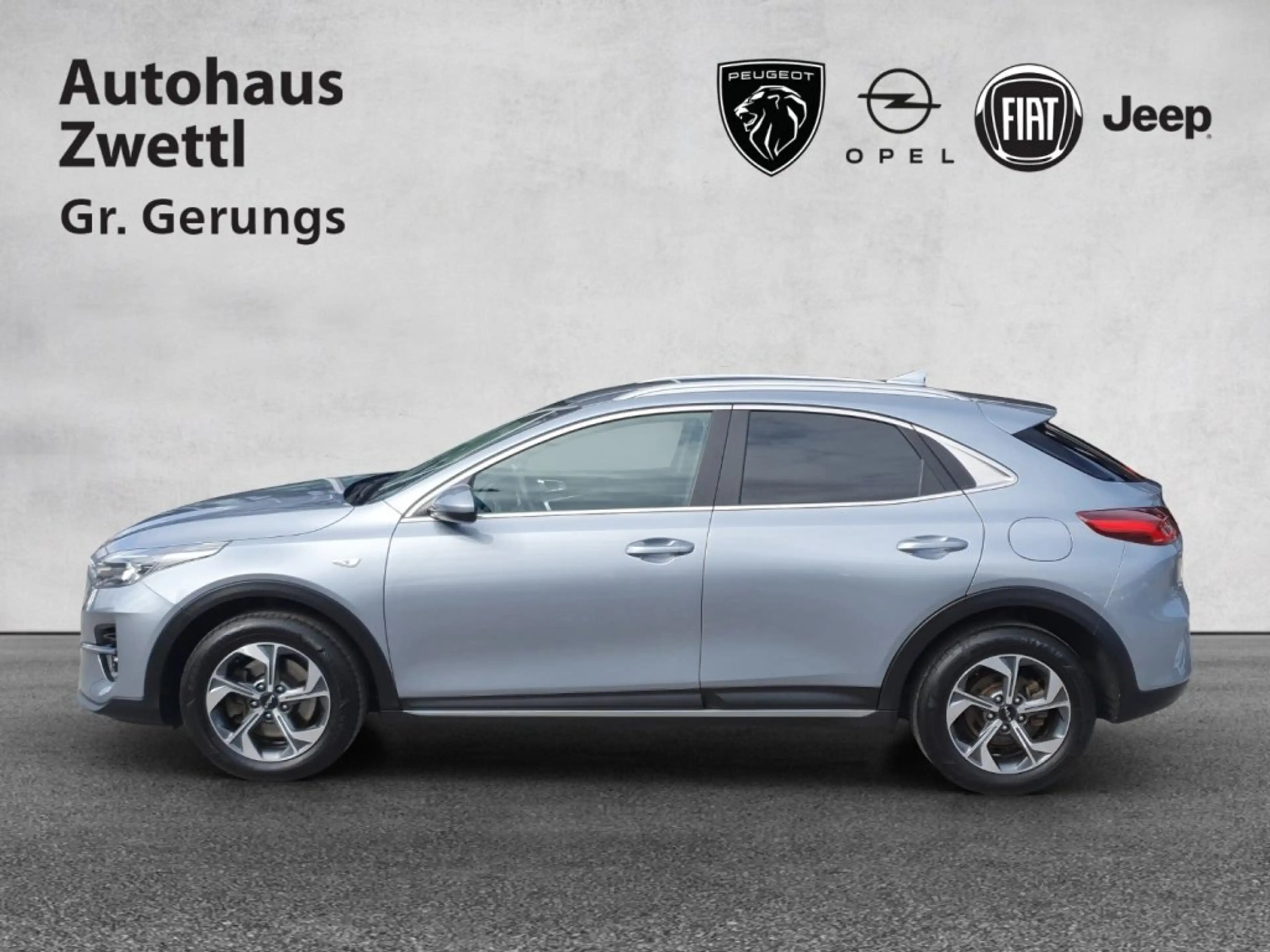 Kia XCeed 1,0 TGDI GPF Silber — photo 3