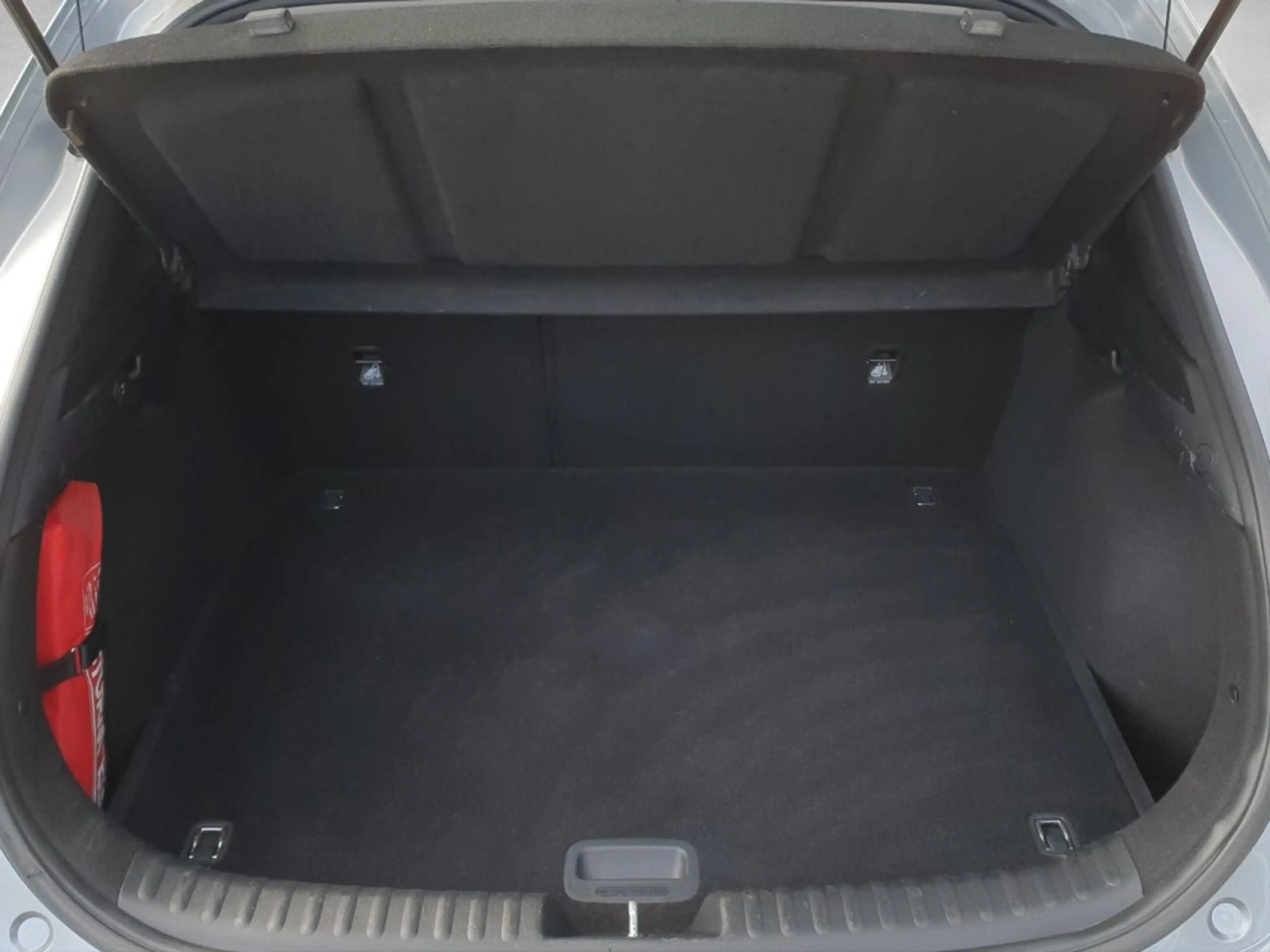 Kia XCeed 1,0 TGDI GPF Silber — photo 12