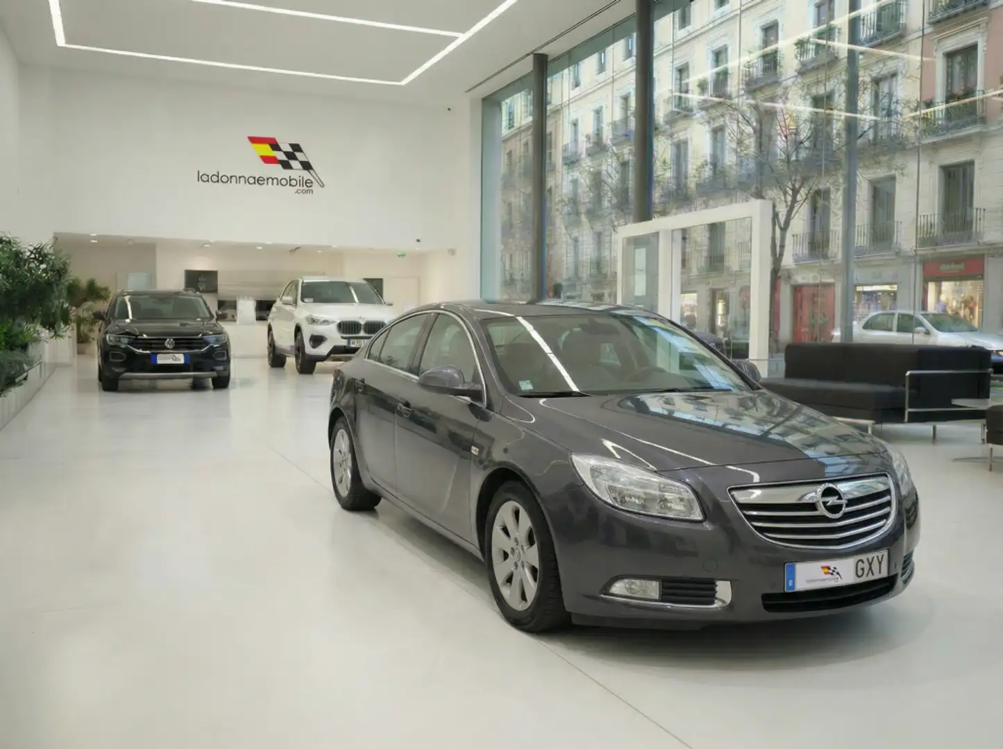 Opel Insignia 2.0CDTI EcoFlex Essentia 130 Gris - 1