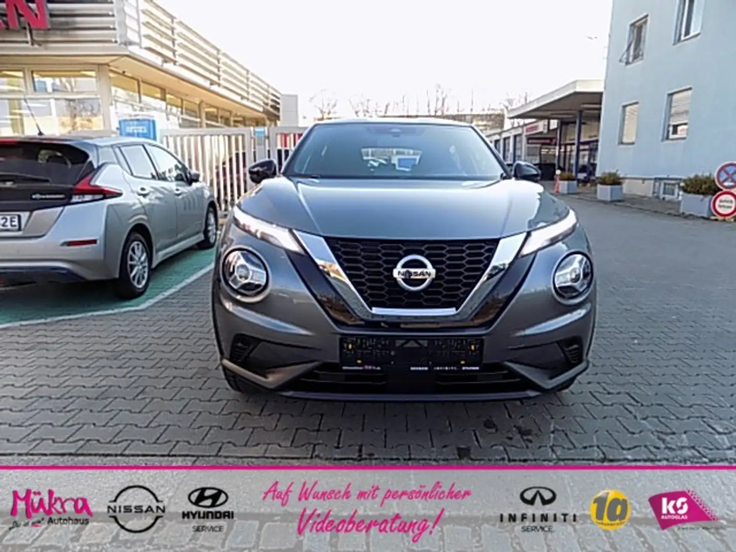 Nissan Juke Acenta DIG-T 117PS 7-DCT Klima Rückfahrkamera Grau - 2