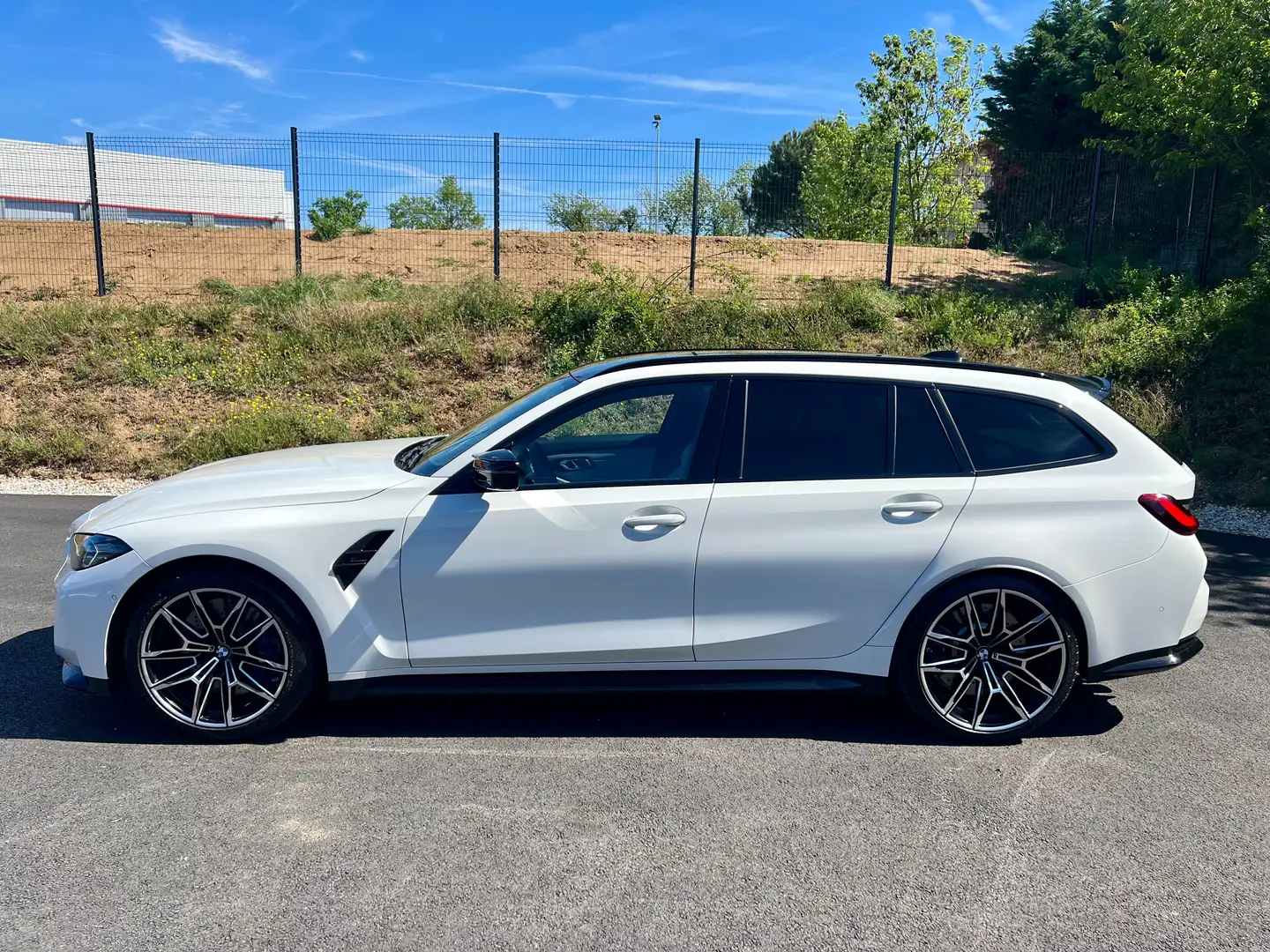 BMW M3 TOURING 3.0 L 510 ch DKG - IMMAT FRANCE Blanc - 2