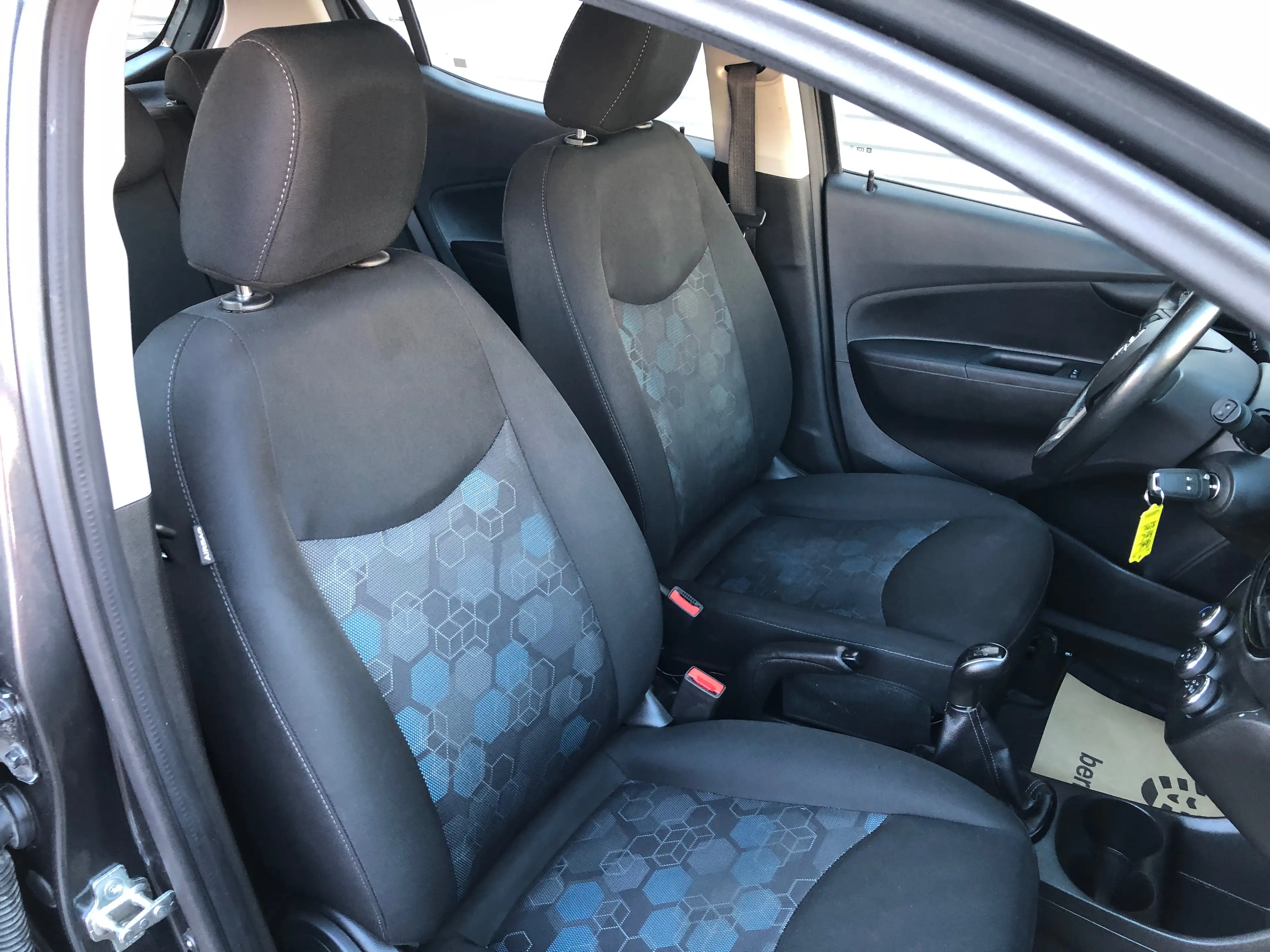 Opel Karl Karl 1,0  Rocks Eco-Paket #ABSOLUTER TOP ZUSTAND#PICKERL NEU#SITZHEIZUNG# — photo 8