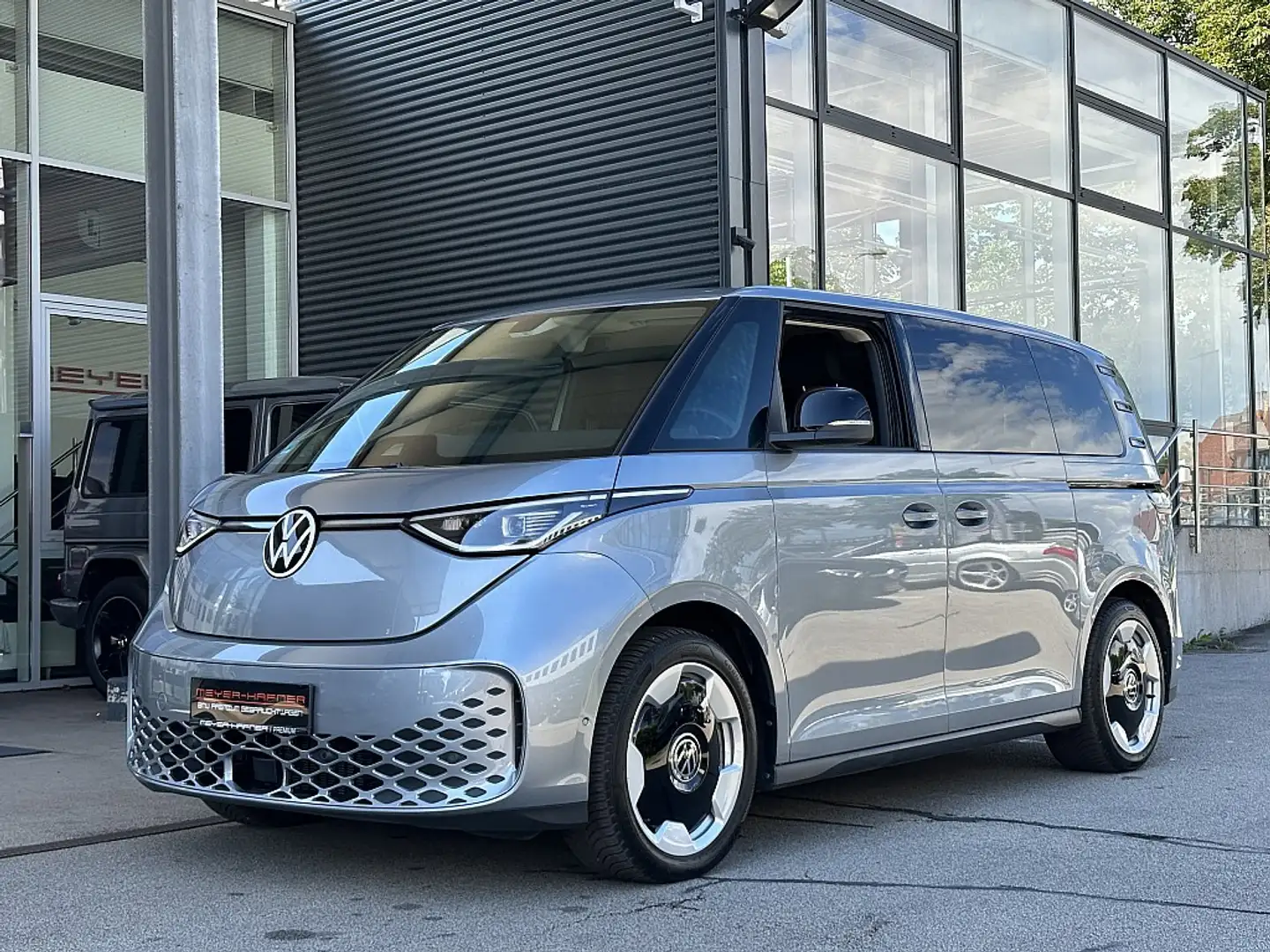 Volkswagen ID. Buzz ID.Buzz Pro 77kWh srebrna - 2