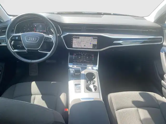 Audi A6 Avant view 11