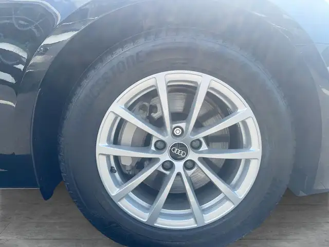 Audi A6 Avant view 7