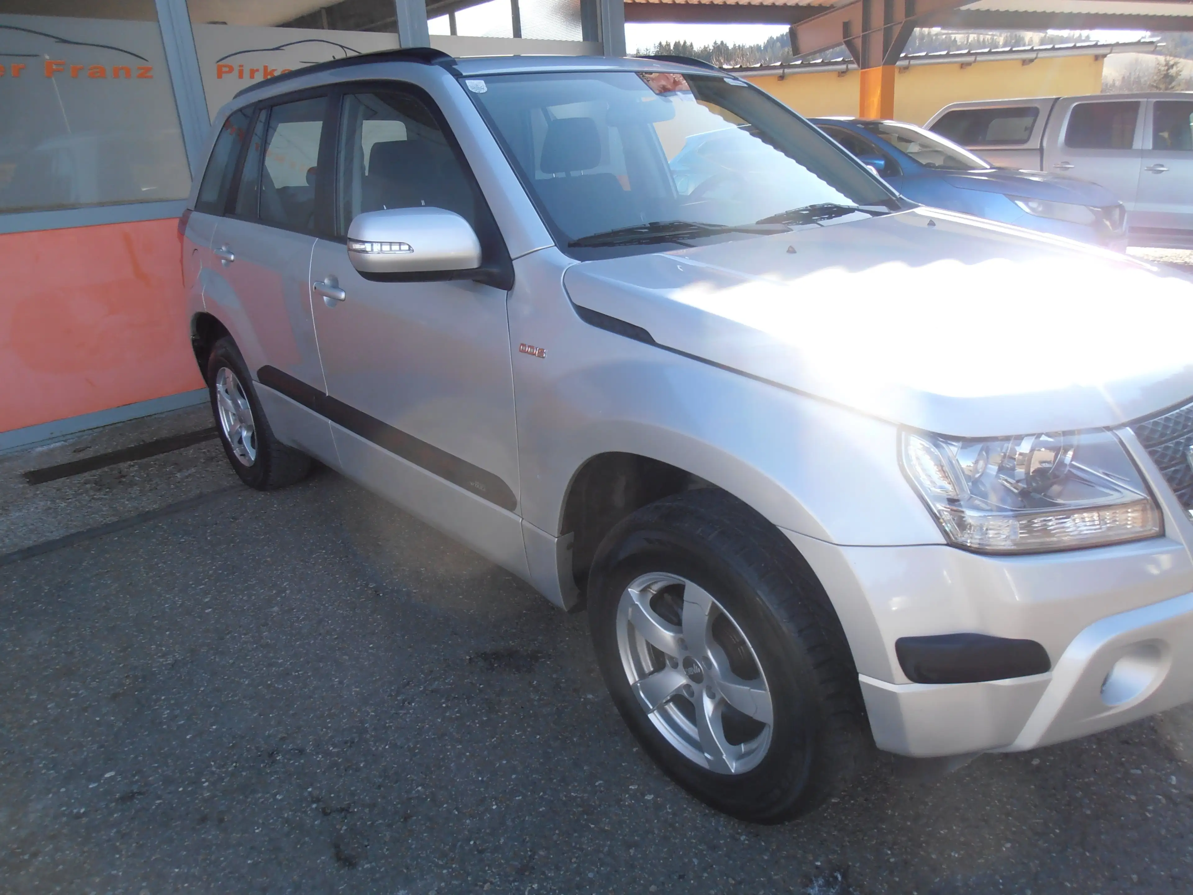 Suzuki Grand Vitara 1.9 DDIS Deluxe 5trg — photo 6