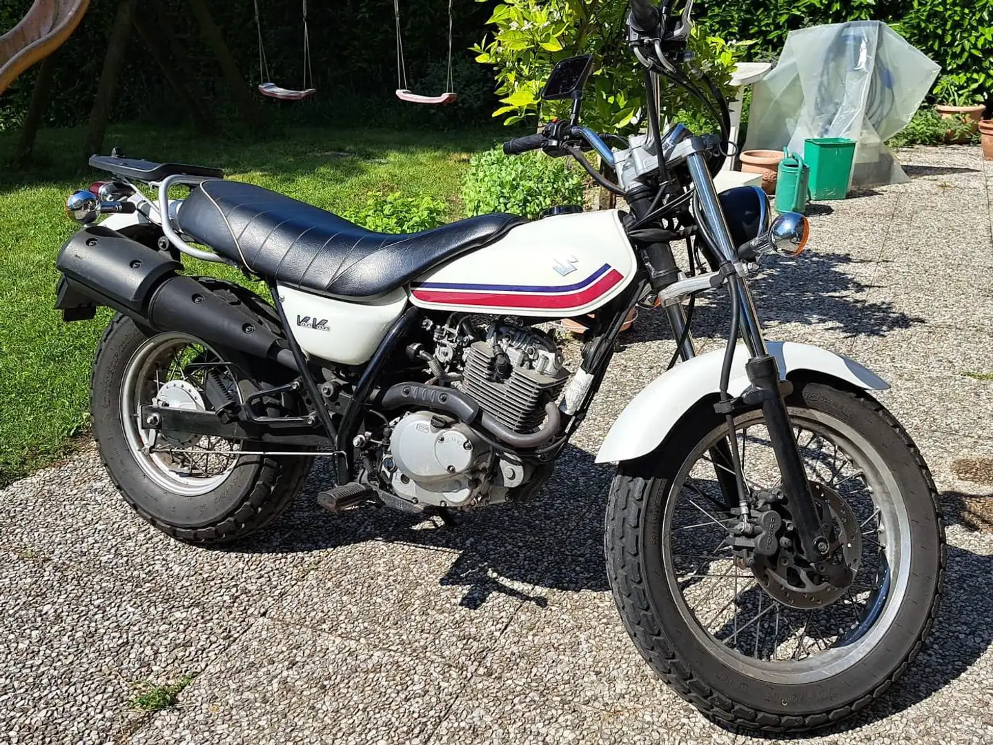 Suzuki VanVan 125 Fehér - 1