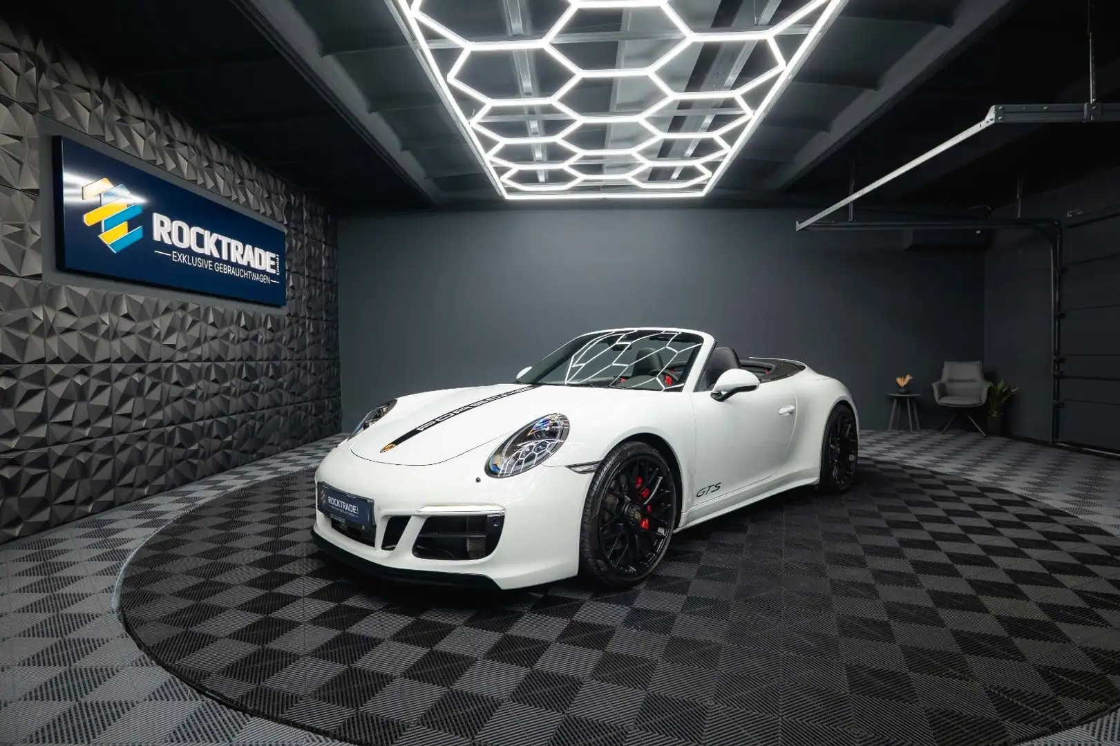 Porsche 991 911 991.2 Carrera 4 GTS Cabrio *ACC*LED*111Check Weiß - 1