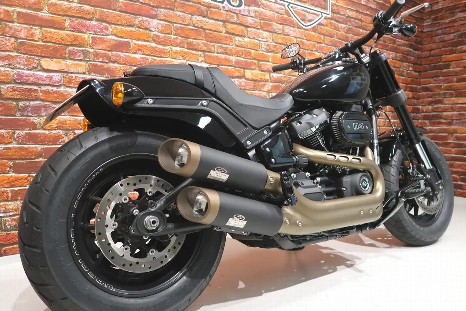 Harley-Davidson Fat Bob FXFBS Softail 114 Zwart - 1
