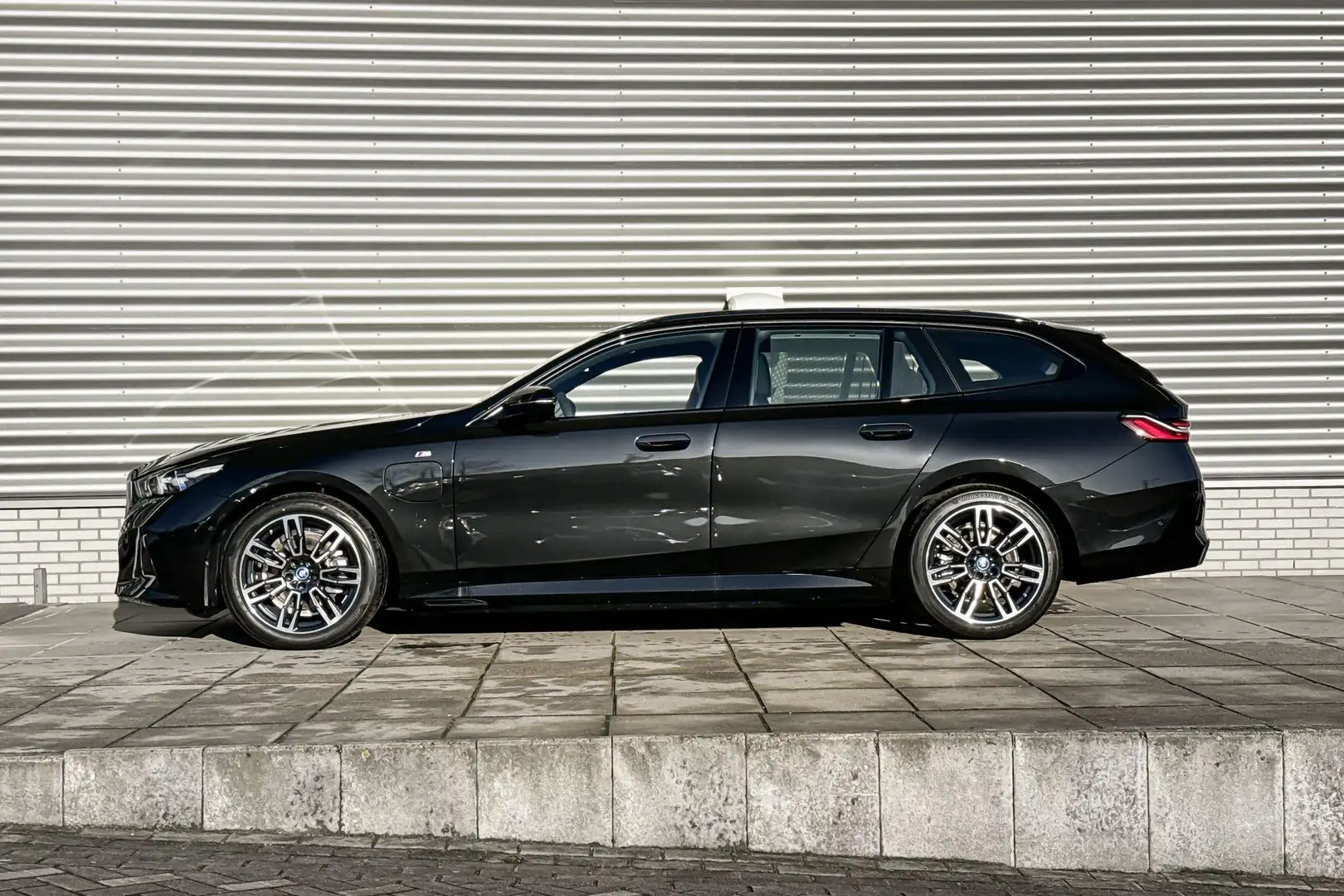BMW 530 5 Serie Touring 530e M Sportpakket / Travel Pack / Noir - 2