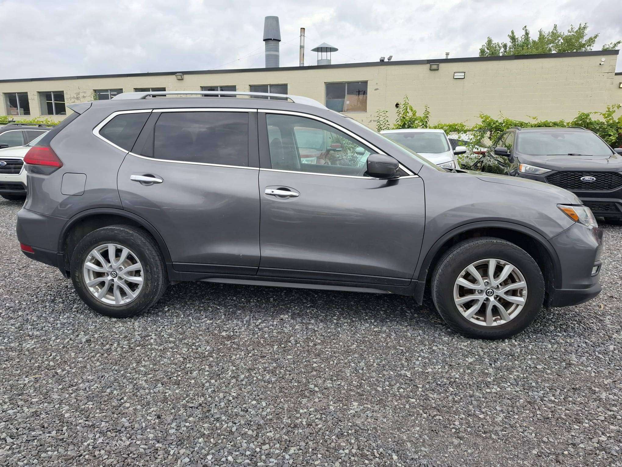 2017 Nissan Rogue SV AWD | Remote Start | Pano | Heated Seats | Cam — снимка 1