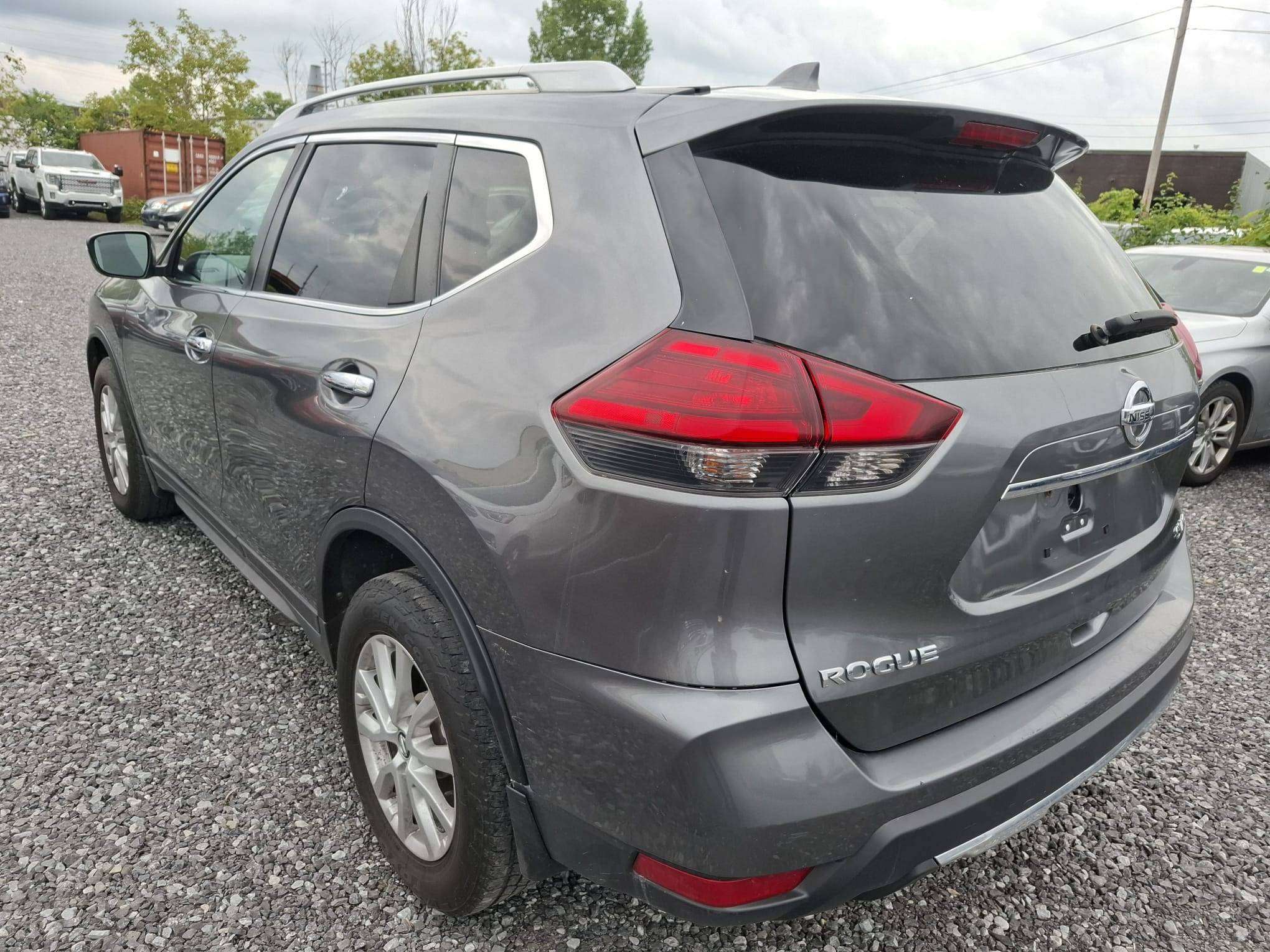 2017 Nissan Rogue SV AWD | Remote Start | Pano | Heated Seats | Cam — снимка 1