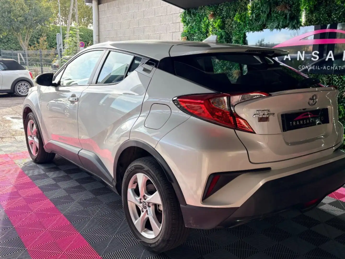 Toyota C-HR 1.2T 116 ch 2WD Dynamic ~ Caméra de recul ~ Régulateur/Limiteur de vitesse ~ Car play ~ Clim auto bi-zone Weiß - 2