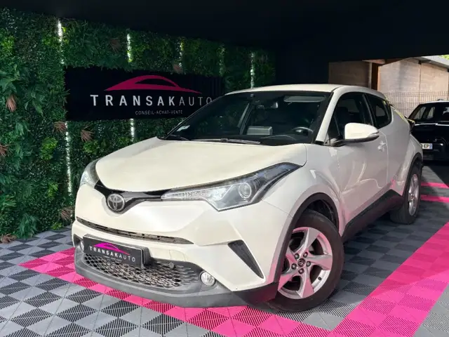 Toyota C-HR 1.2T 116 ch 2WD Dynamic ~ Caméra de recul ~ Régulateur/Limiteur de vitesse ~ Car play ~ Clim auto bi-zone