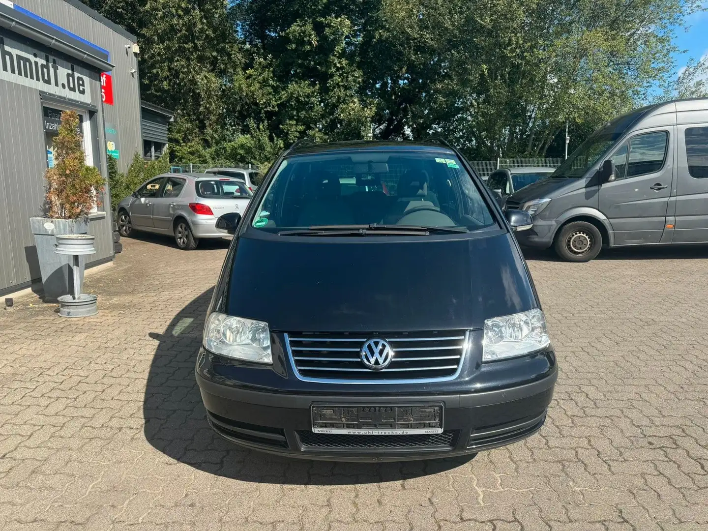 Volkswagen Sharan 7-SITZER°SITZHEIZUNG°AHK°TÜV 11/2026! Schwarz - 2
