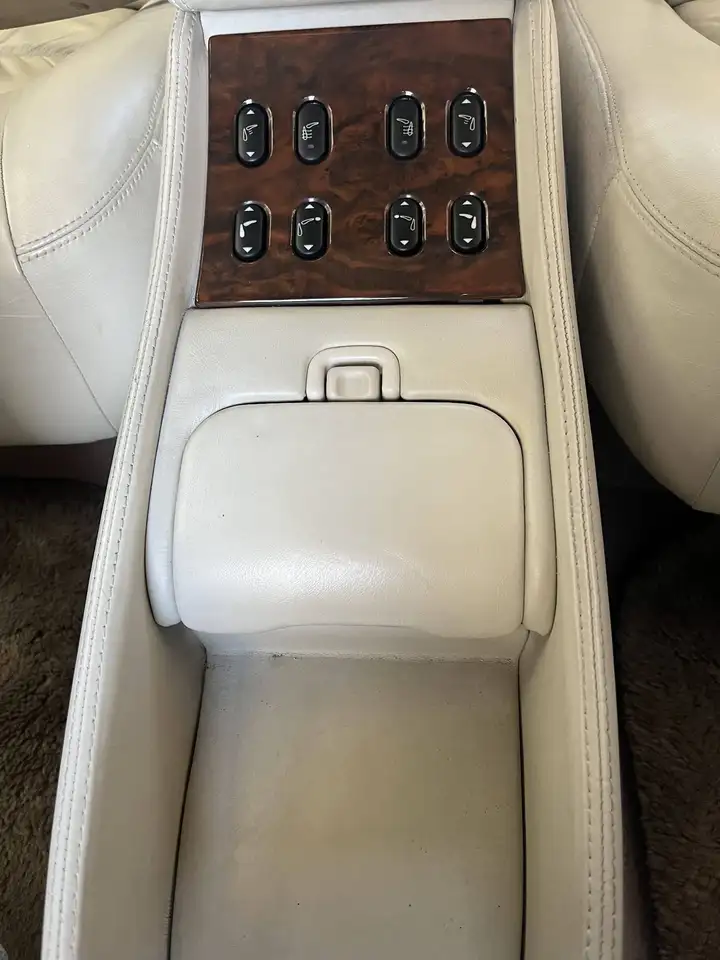 Jaguar XJ Daimler SuperV8, foto 5