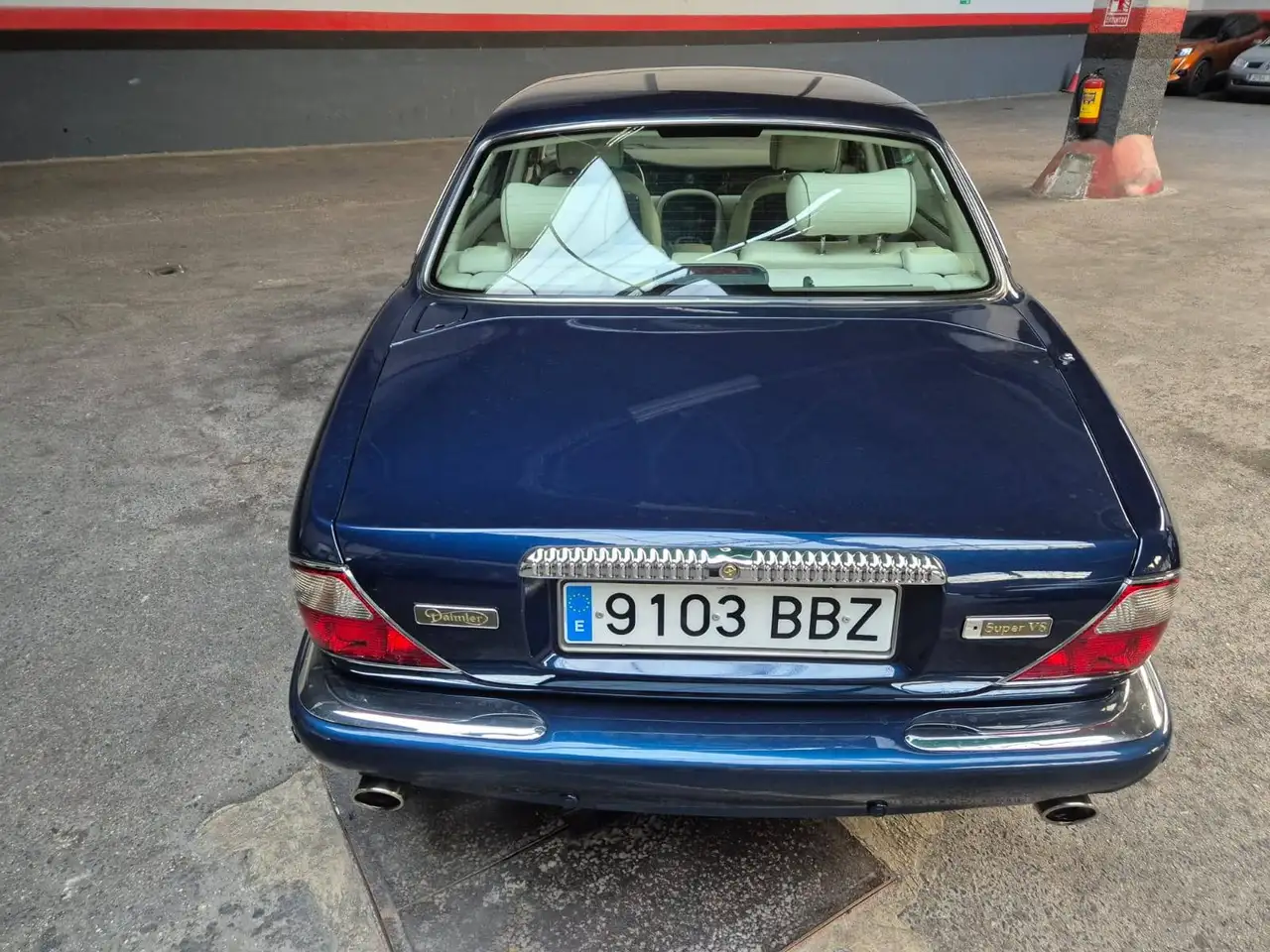 Jaguar XJ Daimler SuperV8, foto 2