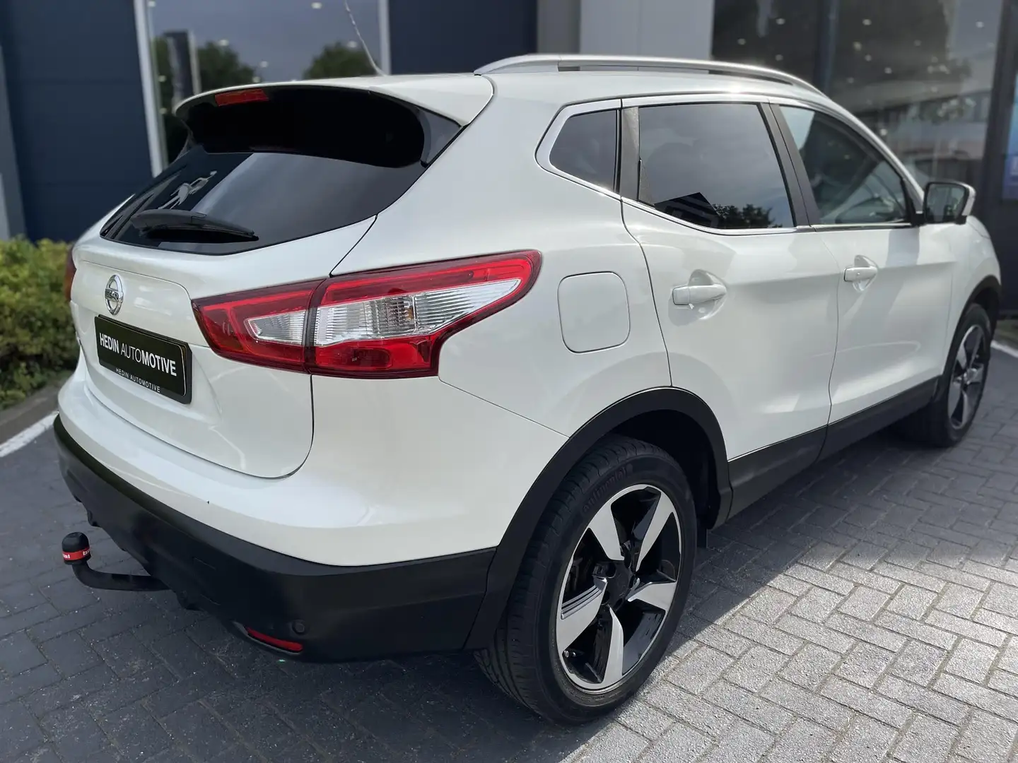 Nissan Qashqai 1.2 N-Connecta | Panoramadak | Cold Pack | Trekhaa Wit - 2