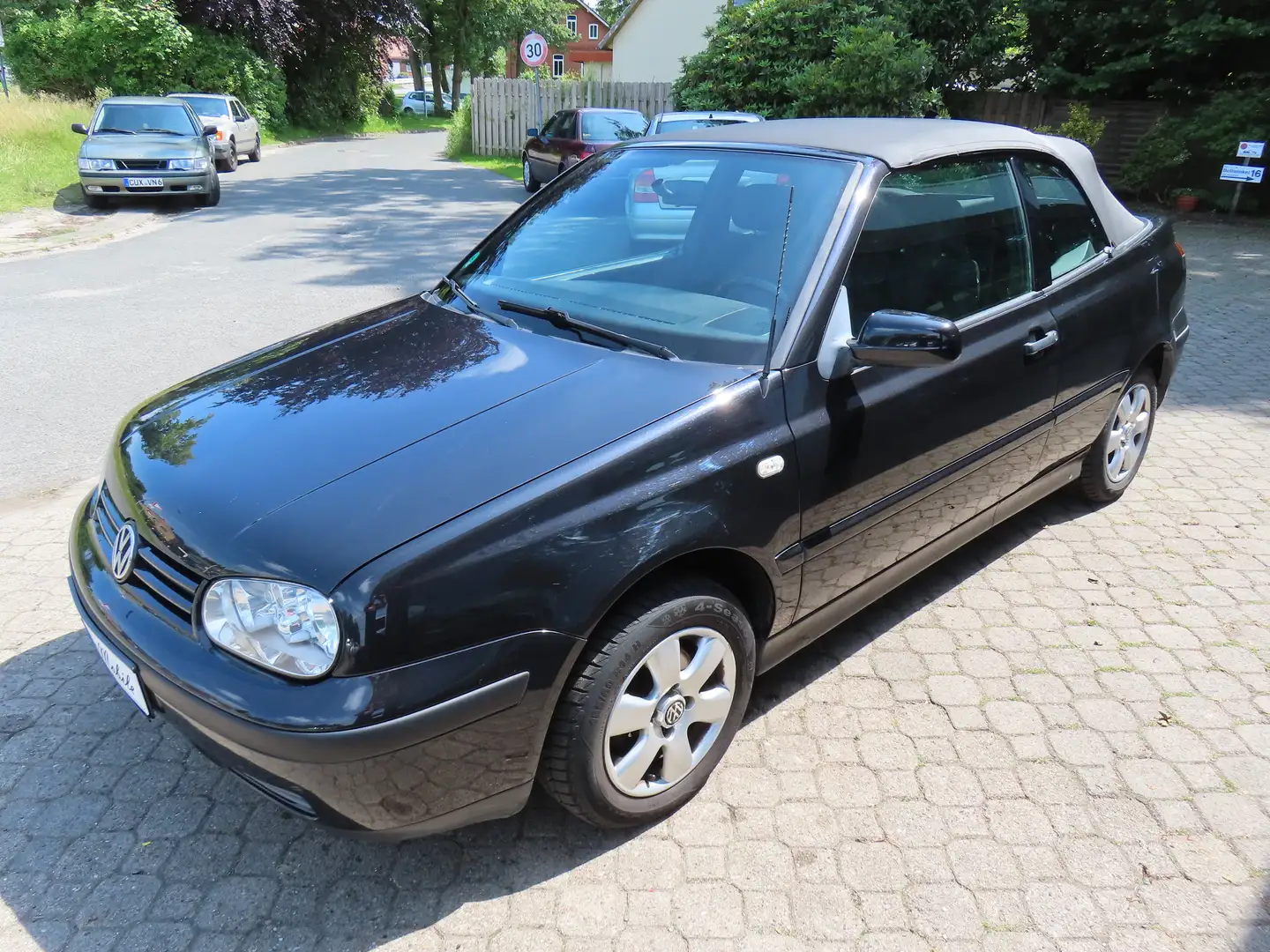 Volkswagen Golf Cabriolet 2.0 Comfortline*HU fällig*braucht Arbeit*3.Hand Black - 2