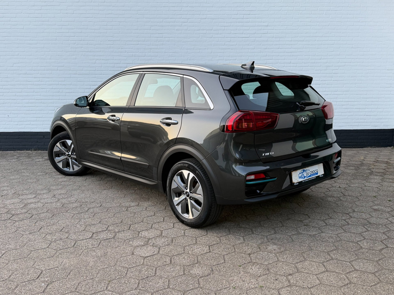 Kia e-Niro DynamicLine 64kWh l ACC l 3FASE l WARMTEPOMP! — photo 3