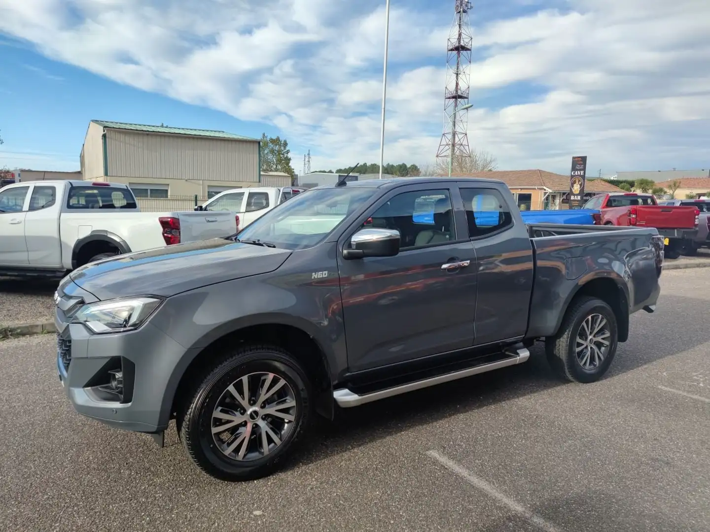 Isuzu D-Max 🚨36 790€ ht🚨"F+ Premium " 164 cv 4x4 Gris - 2