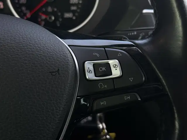 Volkswagen Tiguan view 23