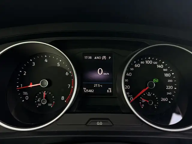 Volkswagen Tiguan view 24