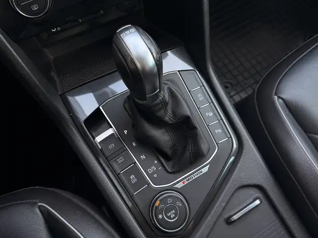 Volkswagen Tiguan view 26