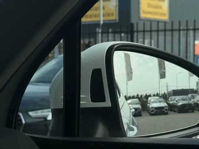 Volkswagen Tiguan view 14