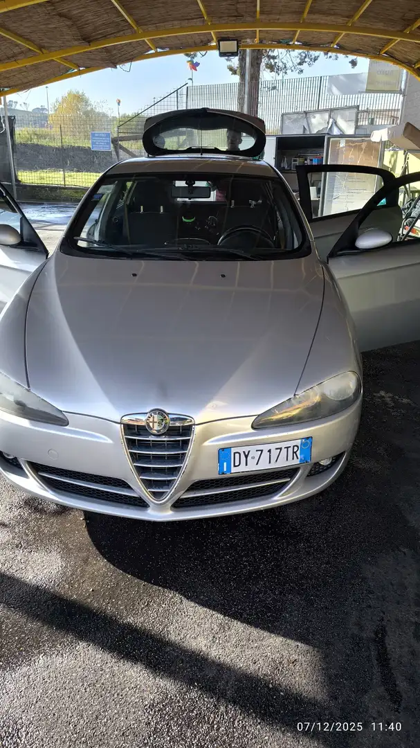 Alfa Romeo 147 5p 1.6 ts 16v Progression 105cv - 1