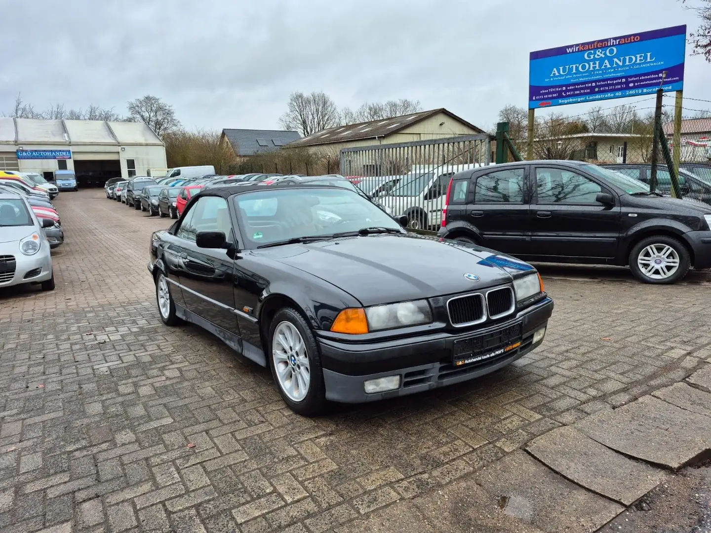 BMW 318 i * cabrio *Automatik*Leder * Schwarz - 1