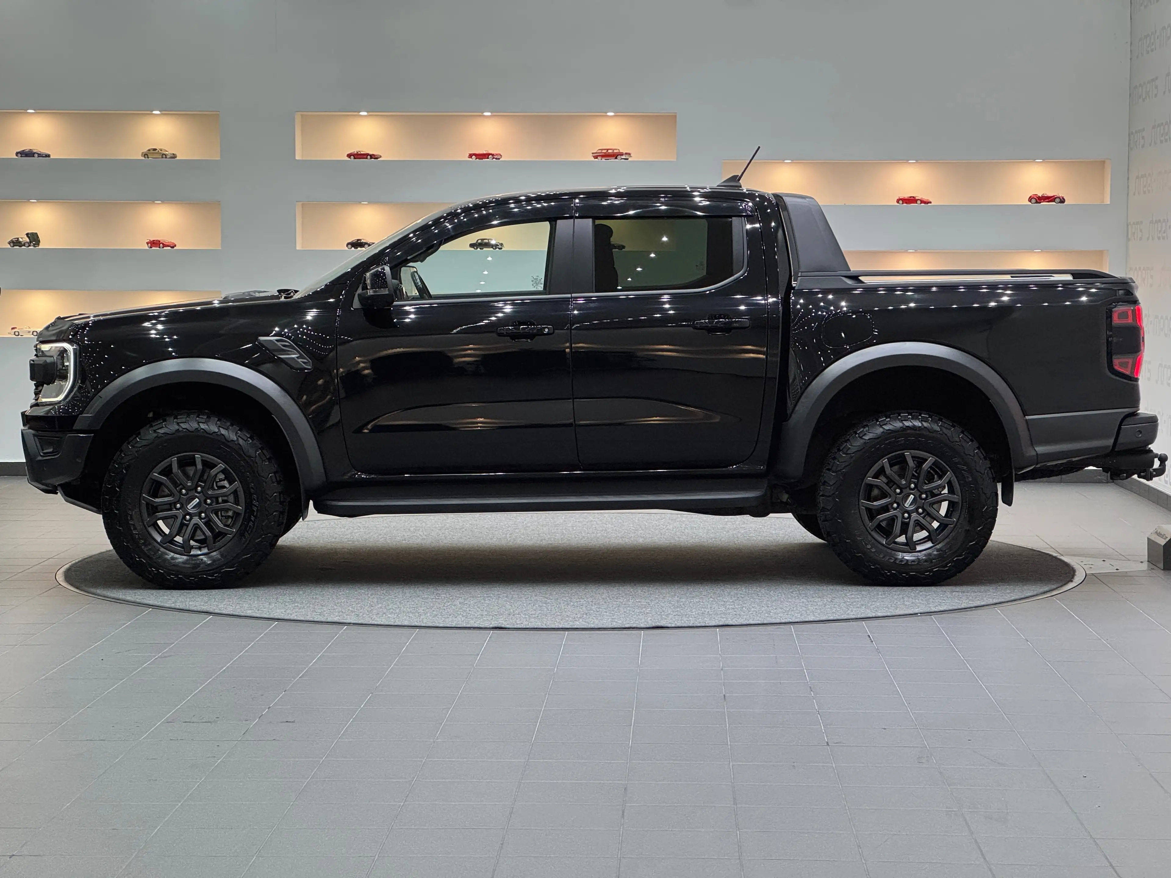Ford Ranger Raptor 4x4 3,0 EcoBoost Aut. *LED*B&O*Standheizung* — photo 2