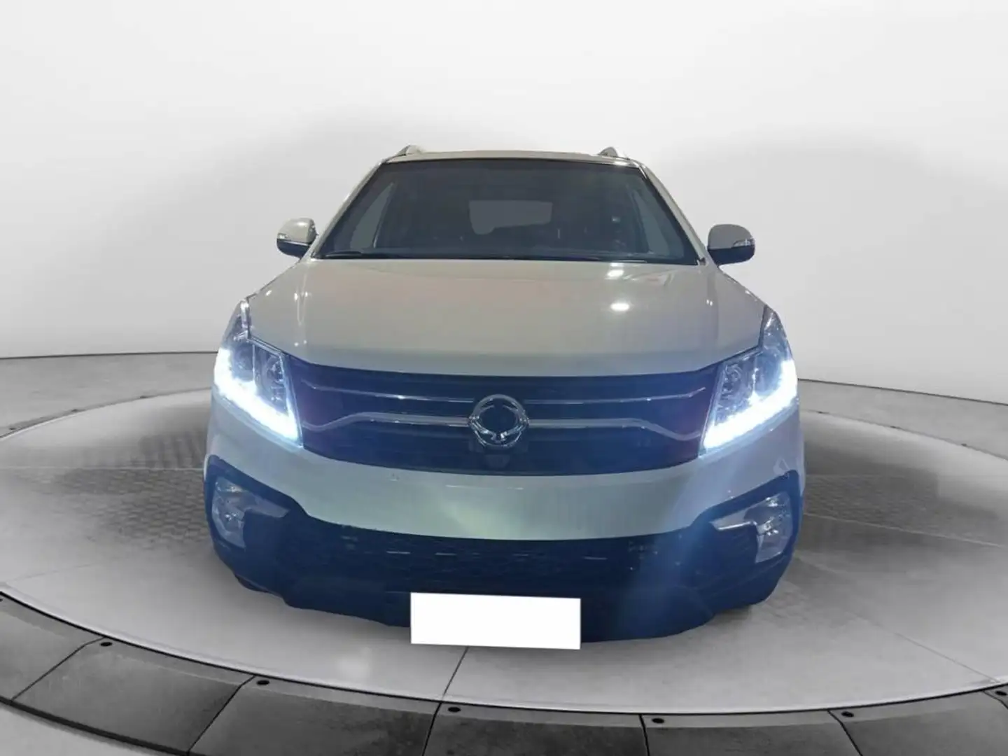 SsangYong Korando 2.0 Plus Gpl awd E6 - 2